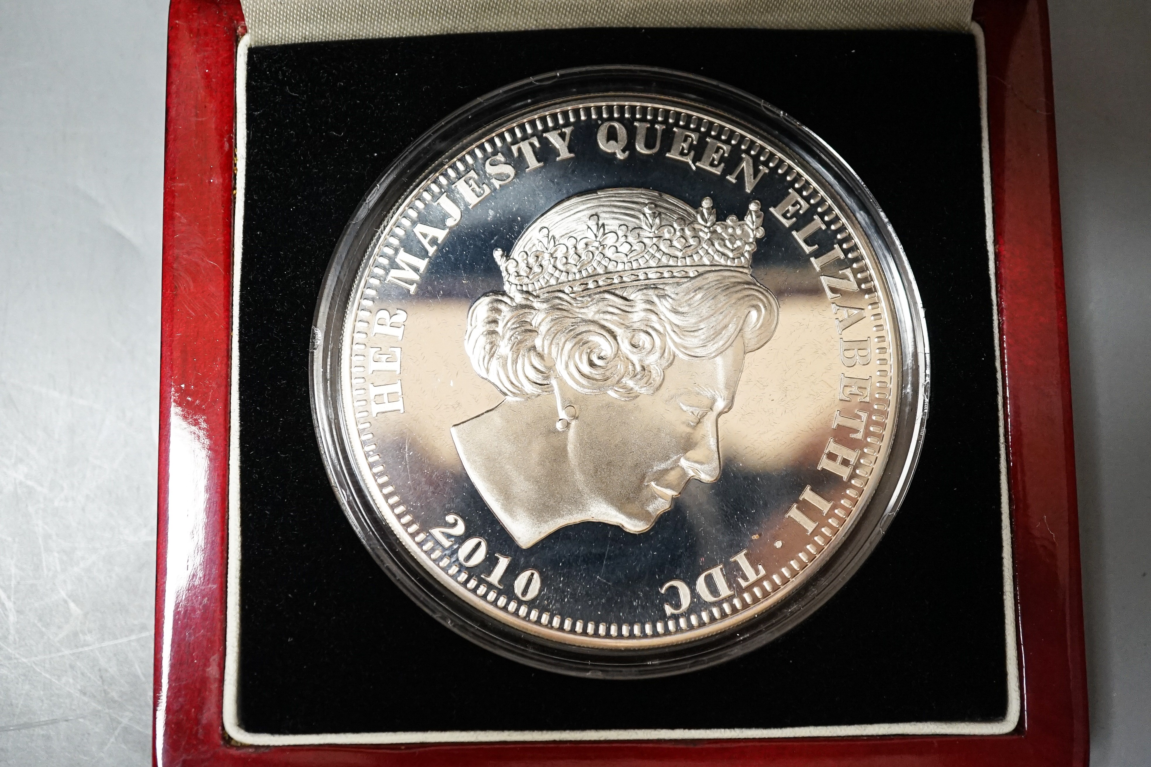 Two London mint Tristan da Cunha £10 proof silver coins, each 5oz, cased with certificates (2)